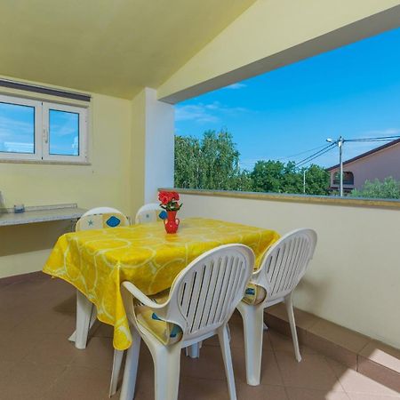 Villa Anita With Common Pool Vrvari Chambre photo